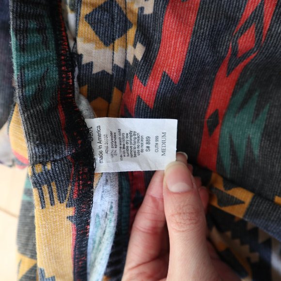 Kos USA Geometric Patterned Leggings - Picture 5 of 5